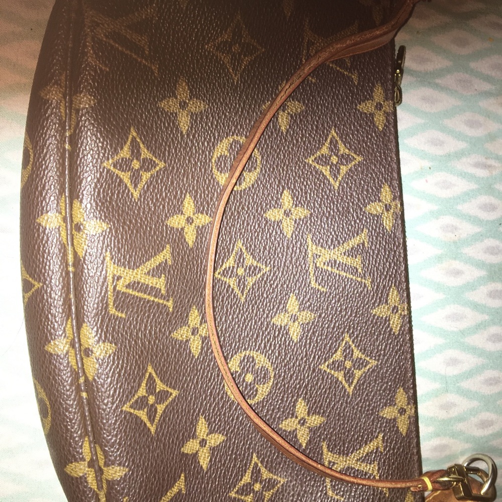 Louis Vuitton pochete